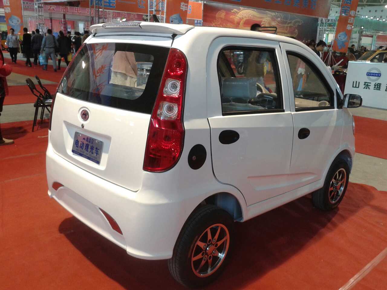 China Cheaper Popular 4 Seater Electric Passenger Car Price - Buy 4