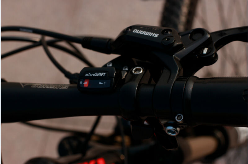 26インチ合金フレーム合金サスペンションフォーク24spディレイラー成人スポーツマウンテンバイク/bicicleta/andadorパラcrianca/問屋・仕入れ・卸・卸売り