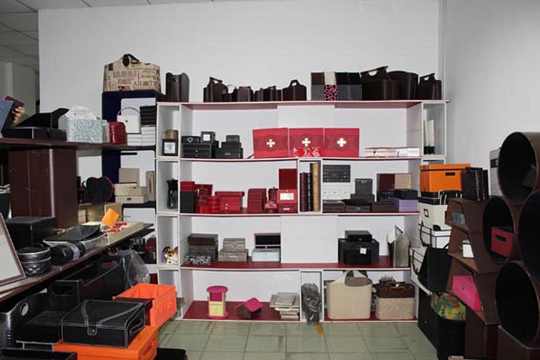 LS1310 Red Wine Box