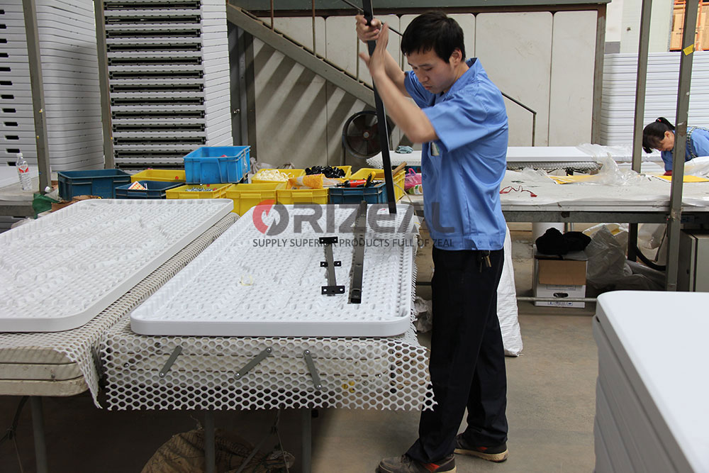Orizeal8フィートの頑丈なoz-t2058折り畳み式のピクニックテーブル仕入れ・メーカー・工場