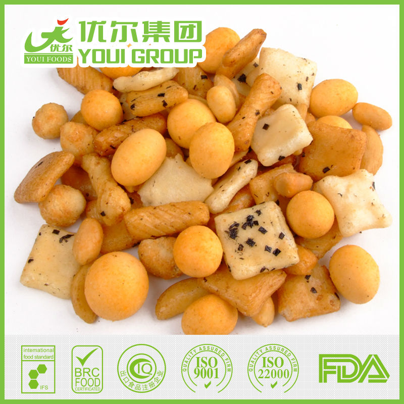 Mixed Snacks/ Nuts Snacks / trail mix, peanut, almond, walnut, cashew, etc.