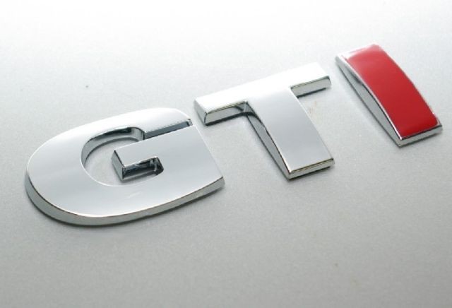 VW  GTi  Emblem Badge Golf GTI R32 MK4 mk5 mk6 - 1999 - 2012 - RARE RED CHROME