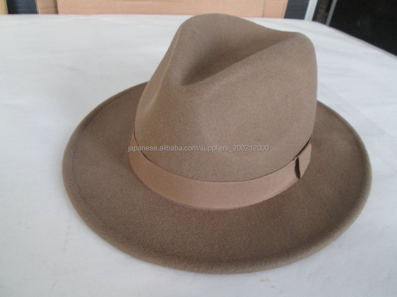 男性は帽子パターンを感じた卸売帽子ウールの帽子の男性に短いつばの帽子安いフェドーラ帽をフェドーラ問屋・仕入れ・卸・卸売り