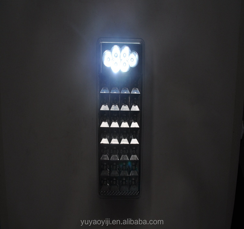 Ledポータブル非常灯が34乾電池バック- アップ仕入れ・メーカー・工場