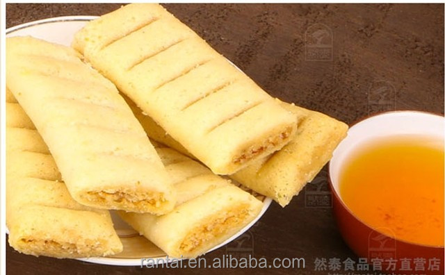 sandwich egg roll biscuit