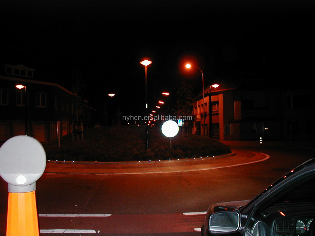 glass curb marker 2