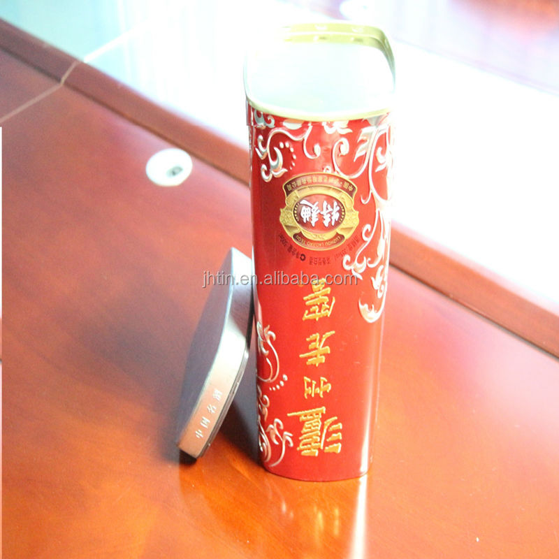 Rectangular tin box red wine