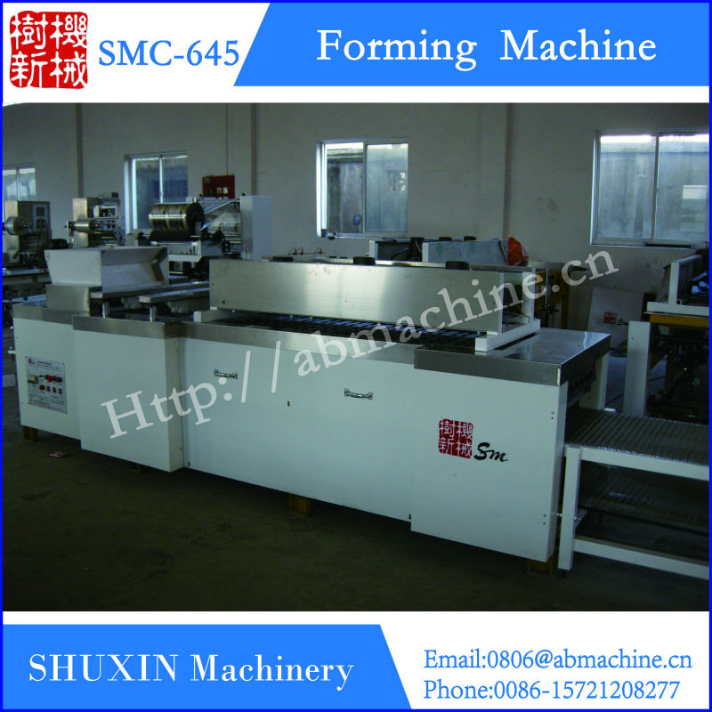 Chocolate candy bar machine