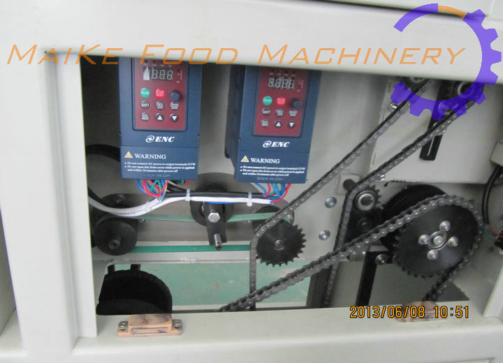Chocolate bar wrapping machine