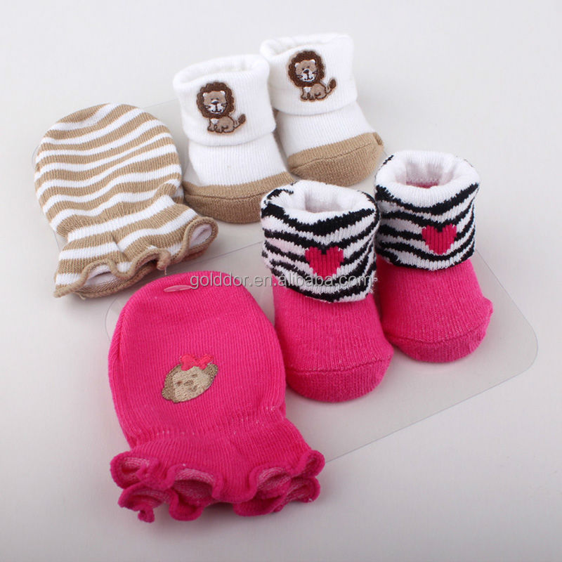 赤ちゃん新生児靴下hat+mittens+shoes乳児のベビーミトン帽子セット、 赤ちゃんが編んだニットキャップと帽子問屋・仕入れ・卸・卸売り