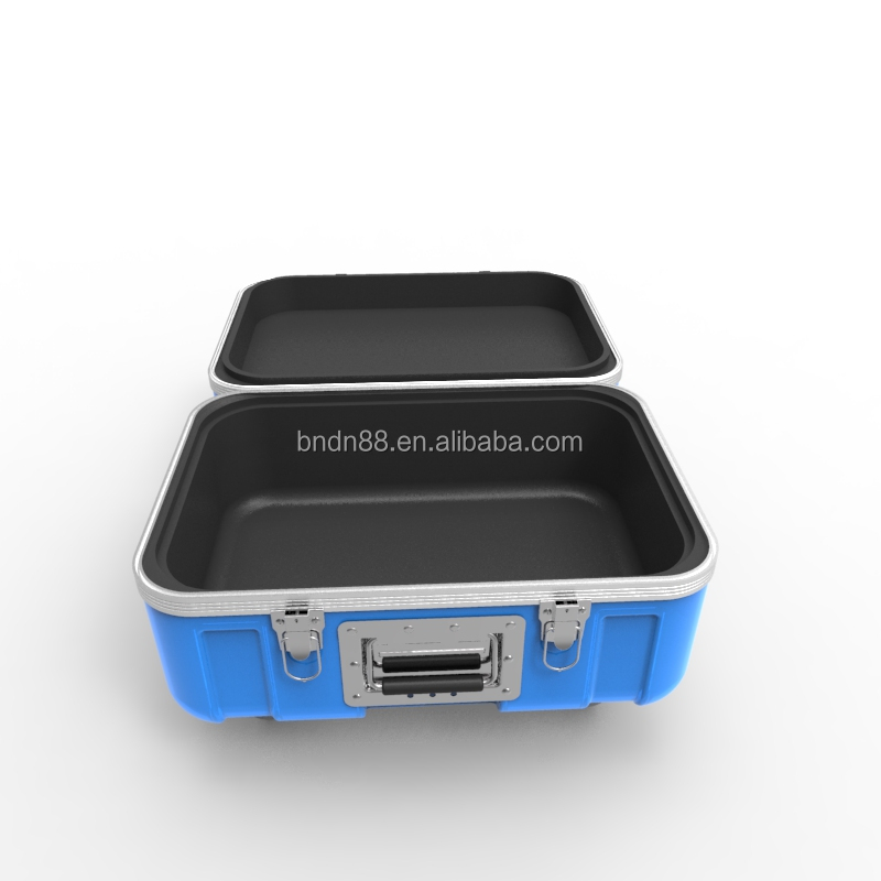 Non-tonic light weight plastic champagne case,outdoor plastic packing bins, Hand carry box with handdle & wheels