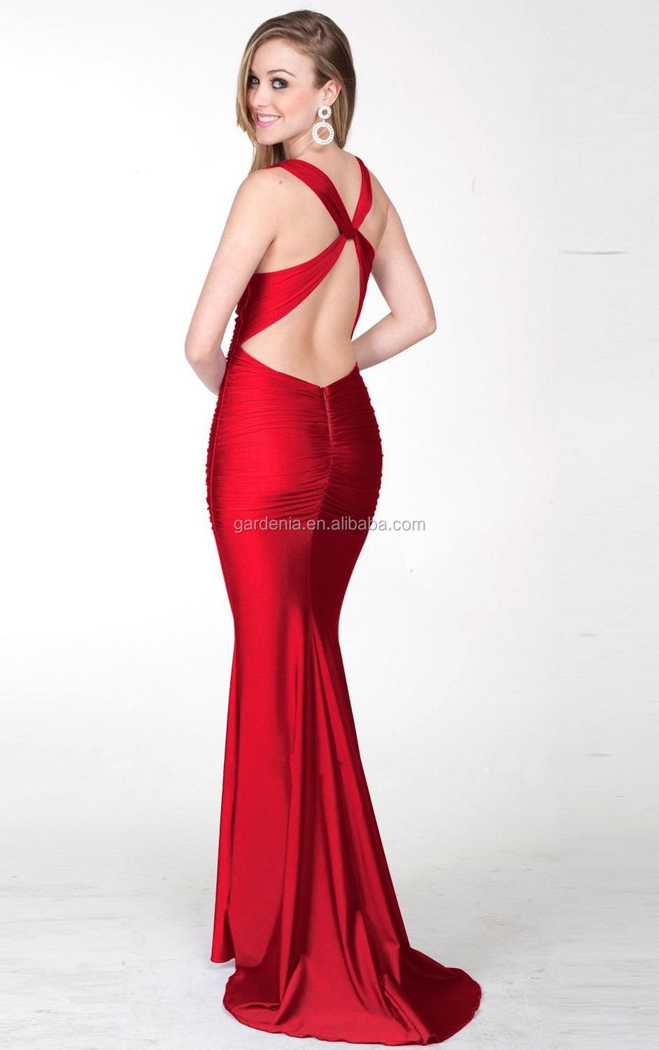 vestido de cetim longo vermelho
