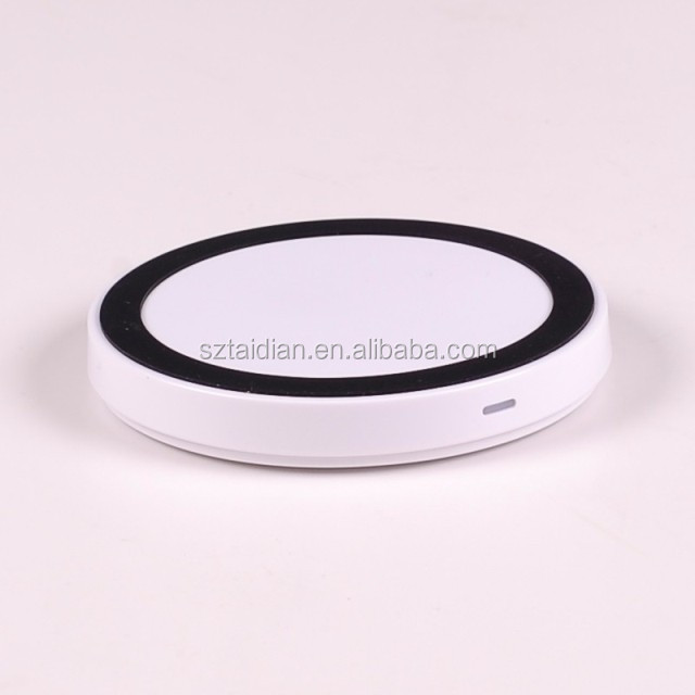ワイヤレス充電器qit200appleのiphoneのためのノキアモトローラサムスンhtcグーグルスマートフォンすべてカラフルな問屋・仕入れ・卸・卸売り