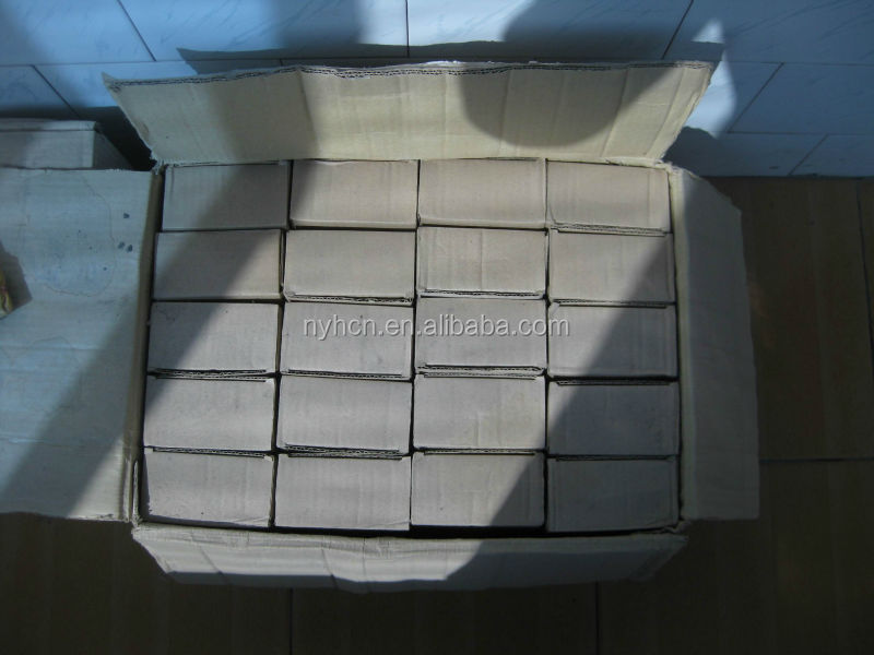 Packing Of glass road stud 2.jpg