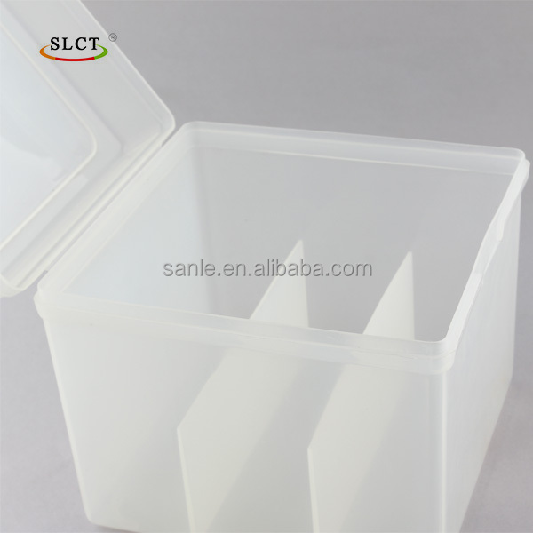 plastic box with 3 compartments