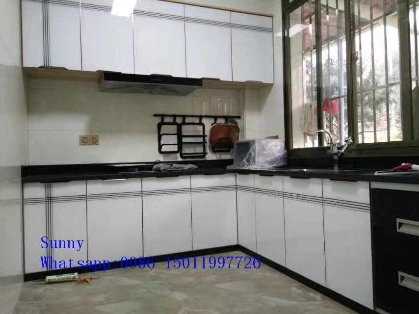 Modern High Glossy Lamilate Plywood Kitchen Cabinet Sample Designs