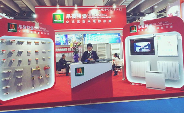 中国の工場鋼製パネルラジエーター問屋・仕入れ・卸・卸売り
