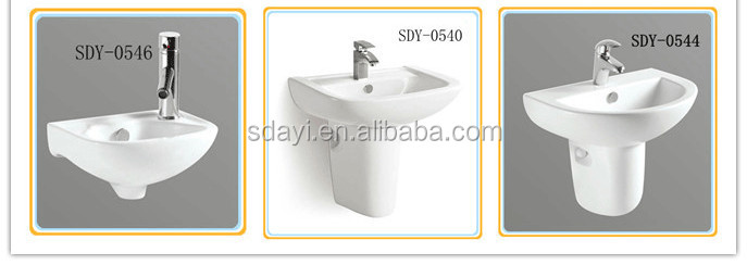 高品質のセラミック手洗器ゴールドカラーシンク浴室洗浄仕入れ・メーカー・工場