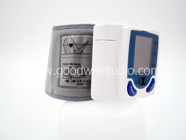 ck101、 携帯型パーソナル手首の血圧計、 腕時計の血圧モニター問屋・仕入れ・卸・卸売り