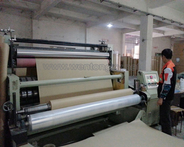 400gsmシングル- サイド茶色の模様の衣類工場のクラフト紙仕入れ・メーカー・工場
