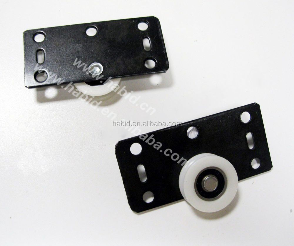Ruote per porte scorrevoli armadio roller porte id prodotto ... Mobile basso con ante scorrevoli