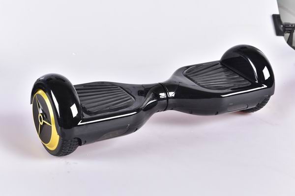 2015非常に熱い新製品両輪スクーター6.5インチタイヤ仕入れ・メーカー・工場