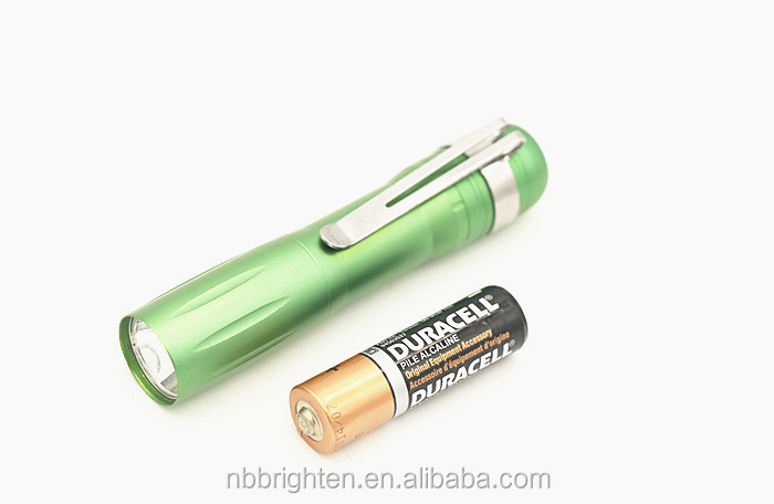 パーソナライズ安い バルク led ミニ懐中電灯aa 、 ポケット小さな マルチ カラー led ミニ懐中電灯トーチ用キッズ 、 ミニ led懐中電灯仕入れ・メーカー・工場