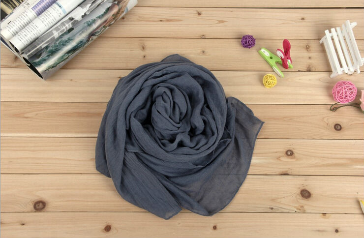 新しいホットファッションスタイル2014年秋と冬暖かい綿のスカーフソリッドカラーすべて- 一致させるプリーツイスラム教のヒジャーブスカーフ仕入れ・メーカー・工場