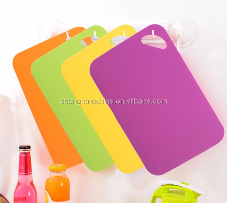plastic cutting board set,flexible plastic chopping board.jpg