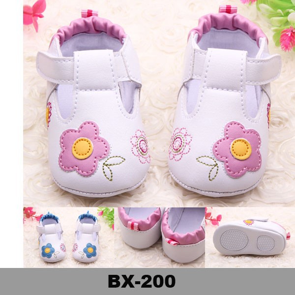 2015New style cheap soft newborn baby walking shoes toddler shoes