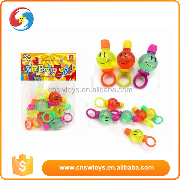 High quality 6 bottles of different color smiling face children bubble gun toys