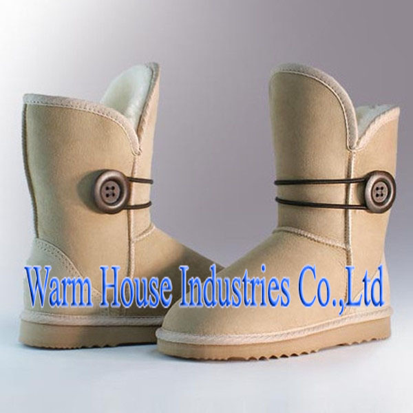 熱い販売のシープスキンaustrilianノン- スリップ女性の雪のブーツのための冬のブーツ仕入れ・メーカー・工場