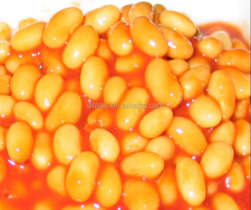 Canned beans in tomato sauce