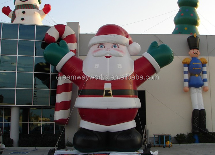 Giant-Inflatable-Santa.jpg