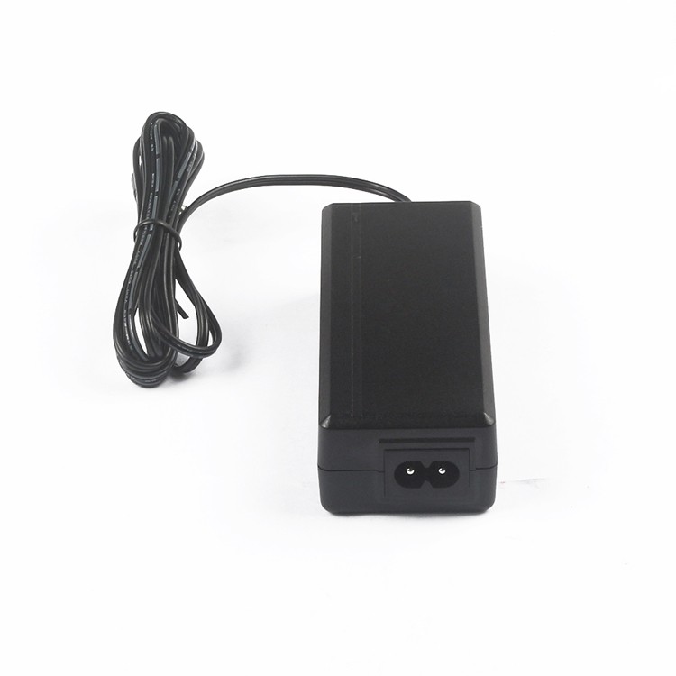 C8 12ボルト5a dcユニバーサルラップトップ電源アダプタデスクトップ電源仕入れ・メーカー・工場