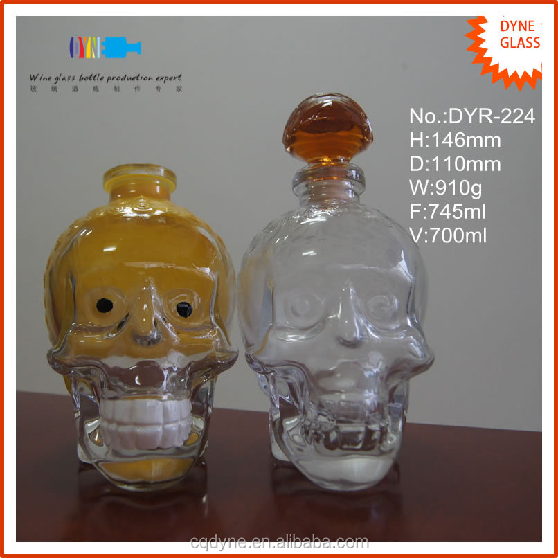 700ml New Design Affordable Clear Alcohol Skull Glass Bottle
