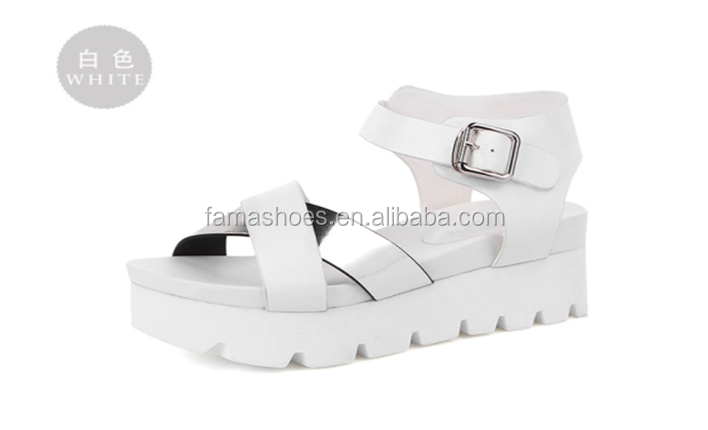 2015 newest thick bottom white low heel lady sandals