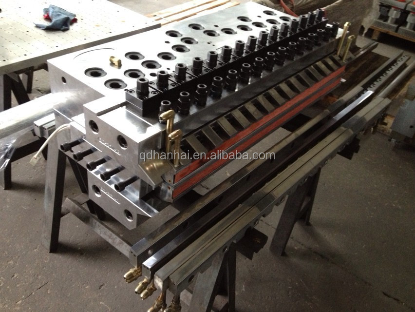 千ミリメートルのpvcドア製造機wpc/生産ライン仕入れ・メーカー・工場