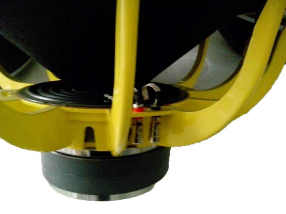 car subwoofer.jpg