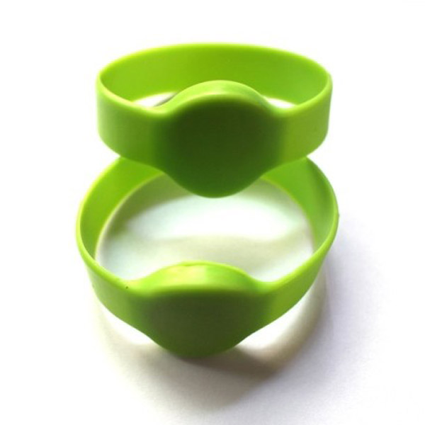 Read only F08 top recommend kids lollipop debossed silicon wristband for gym