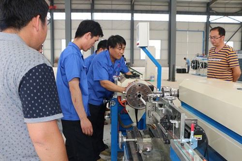 hengxiang2層labyrinthdrip灌漑テープ製造機仕入れ・メーカー・工場