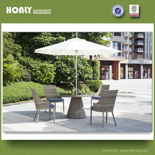 Table and chairs set plastic outdoor furniture foshan rattan furniture