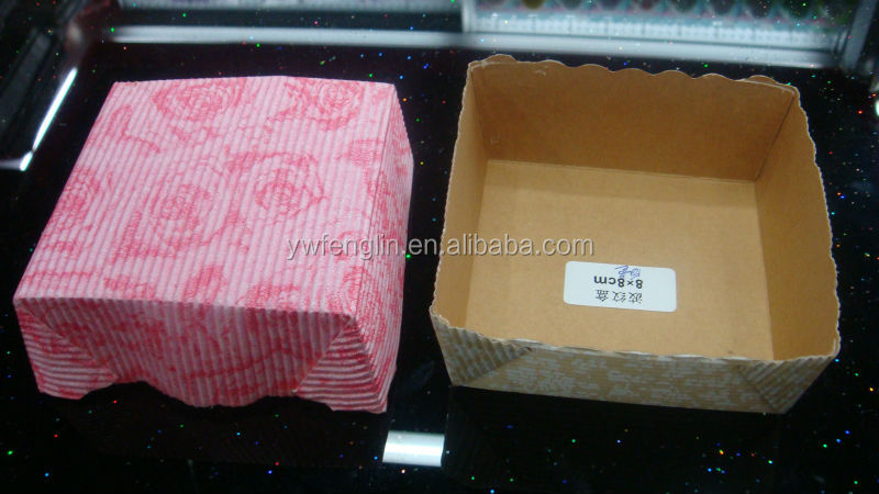 cake cups in cake tools