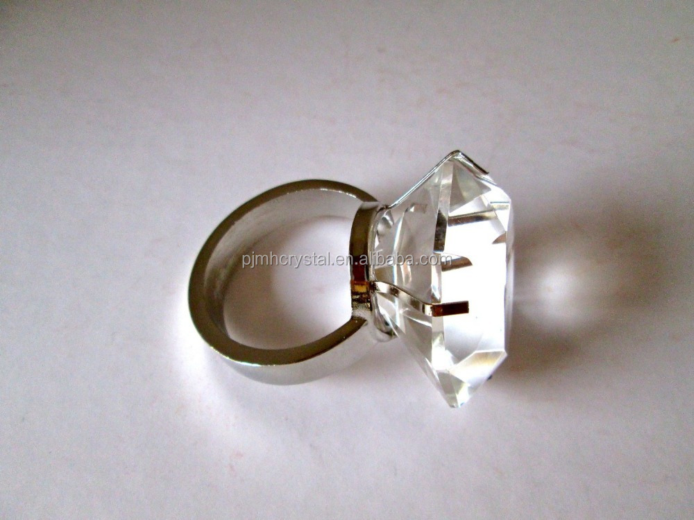 エレガントな水晶のナプキンリングダイヤモンドmh-c041結婚祝いのための仕入れ・メーカー・工場
