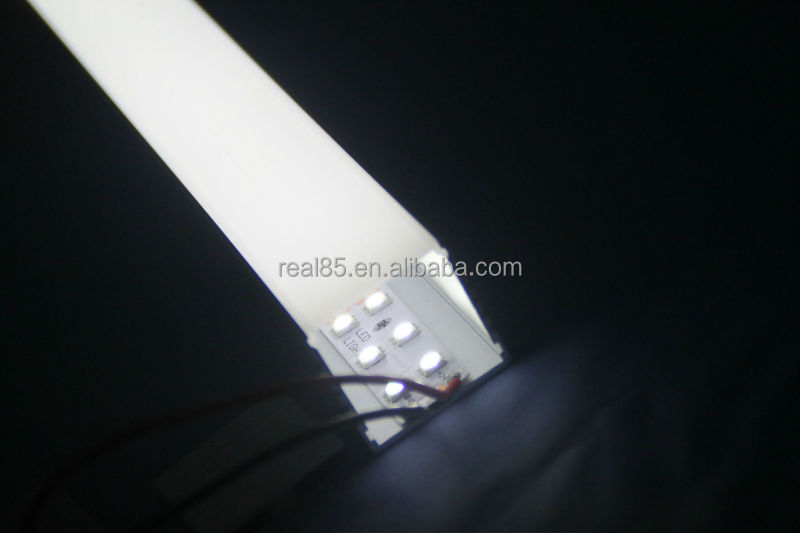 LEDのプロフィール。 曇らされるか、または拡散させたまたはオパールカバー。 エンドキャップ。 土台は切る。 10MM広いLEDのストリップのためのSuitbale問屋・仕入れ・卸・卸売り