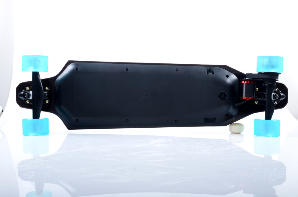 much lighter much thinner but ultra-long battery life Backfire Remote control electric skateboard