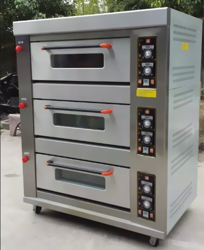 3 deck gas oven