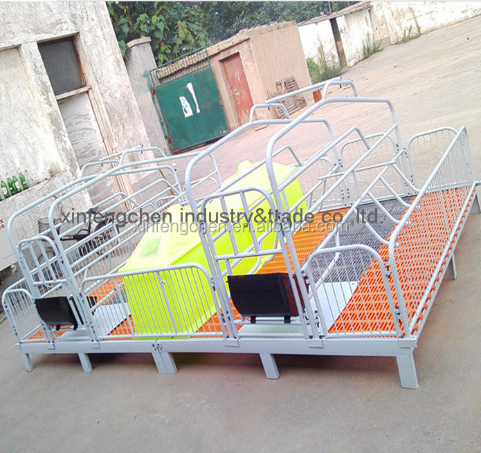 Pig farrowing crate