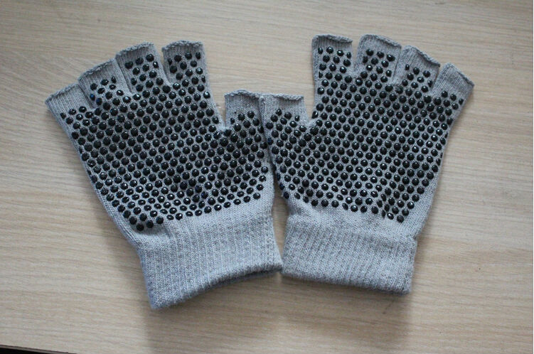 設計マッサージヨガの手袋を編んだ仕入れ・メーカー・工場