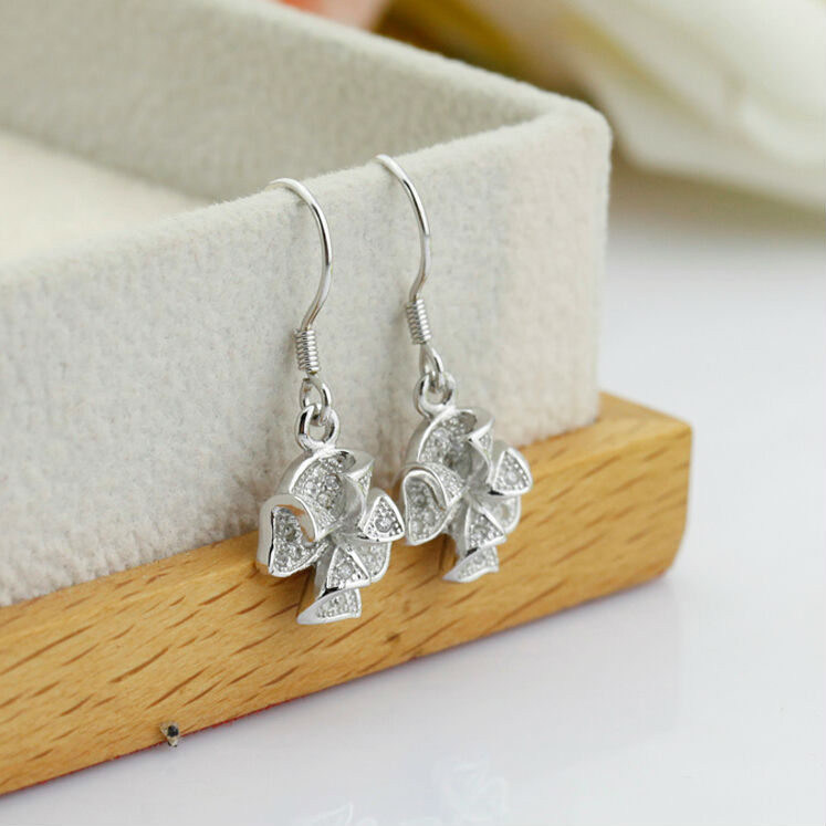 2014超人気ある925シルパー花✽ピアスジルコニアメッキアクセサリージュエリー問屋・仕入れ・卸・卸売り